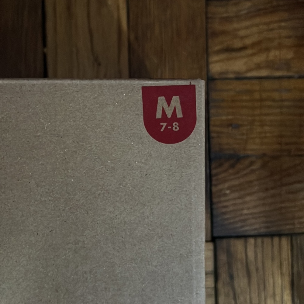 NIB dearfoams memory foams slippers size:7/8 NWT - image 2